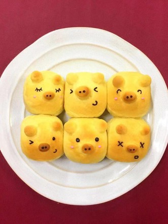 Happy Big Eyed Pig Bread recipe