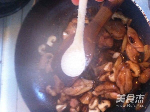 Mushroom Chicken Claypot Rice recipe