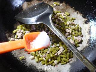 Stir-fried Sour Beans with Minced Pork recipe