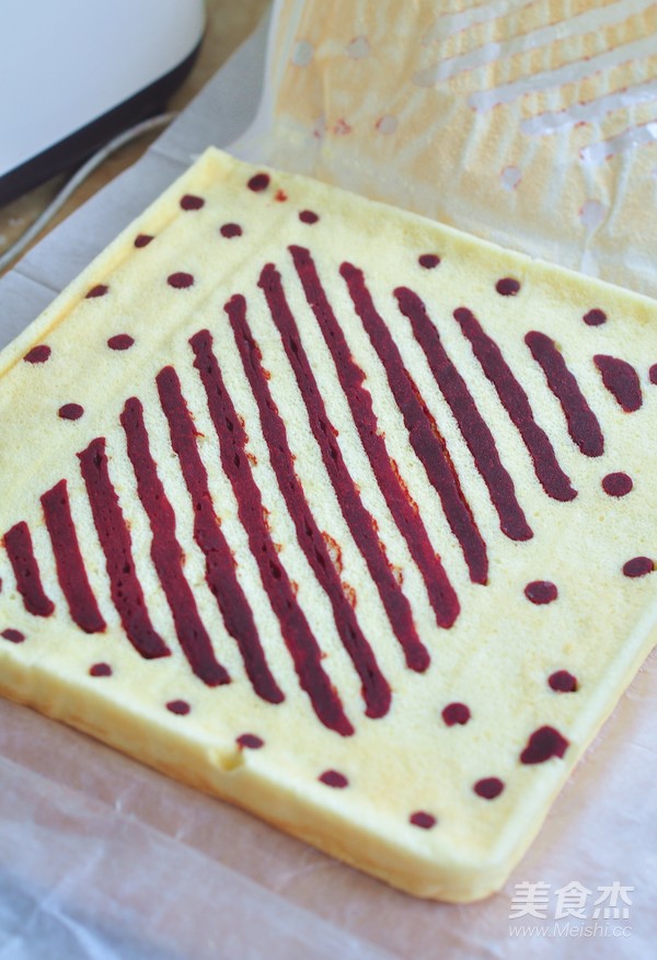 Striped Cake Roll recipe