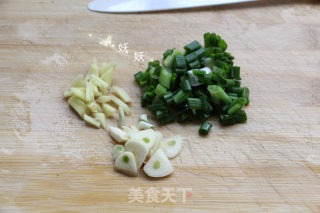 #懒人快手饭#sour and Spicy Powder recipe