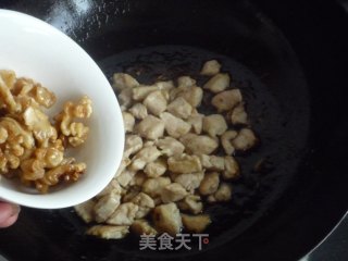 [kingele Sauce] Trial Report-sauteed Chicken with Peach Kernels recipe