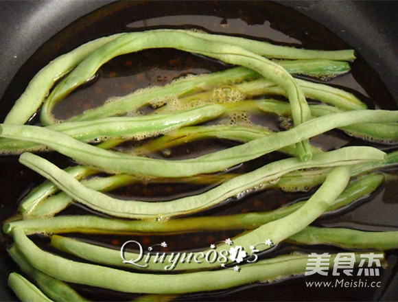 Stir-fried Carob recipe