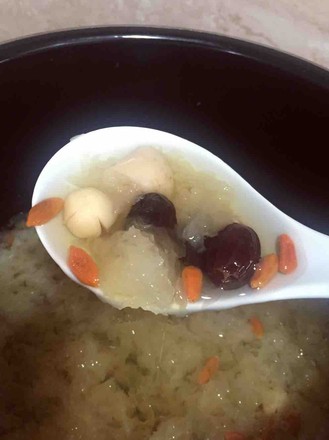 Lazy Electric Pressure Cooker Tremella Soup