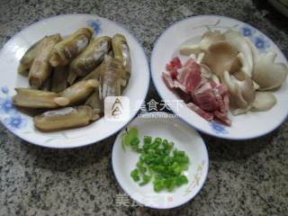 Bacon Xiuzhen Mushroom Clam Soup recipe