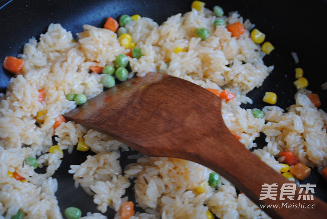 Pan-fried Chicken Breast Fried Rice recipe