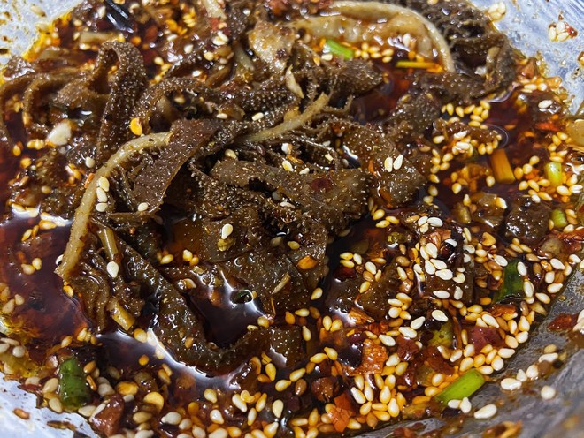 Beef Veal in Red Oil (melale-belly with Cold Dressing) recipe