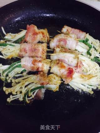 Bacon Golden Needle Roll recipe