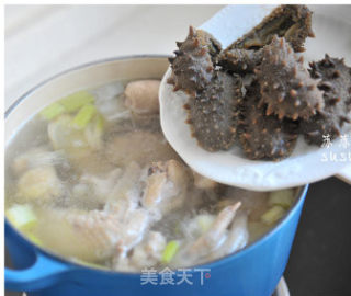 Classic Finale Soup for The Annual Banquet [sea Cucumber and Mushroom Chicken Soup with Fresh Eyebrows] recipe