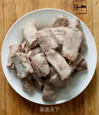 Stewed Pork Ribs with Potatoes recipe