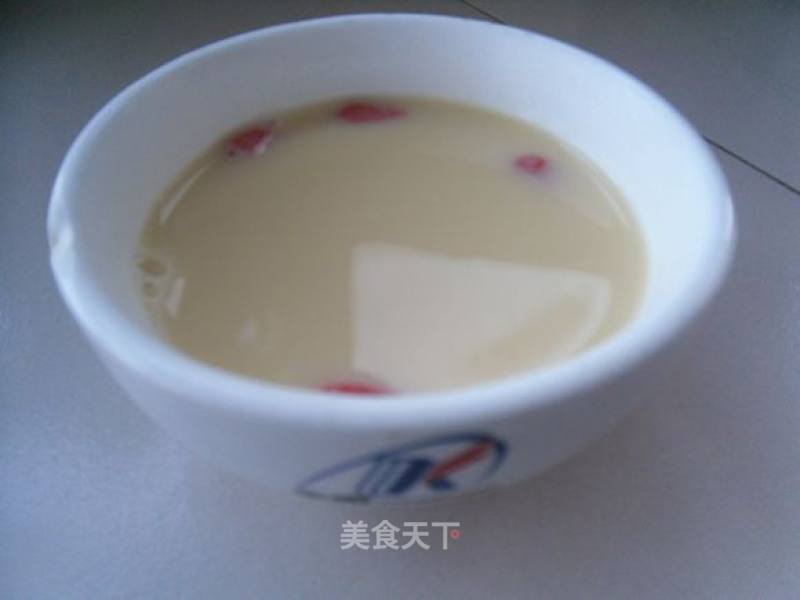 Chinese Wolfberry Soy Milk recipe