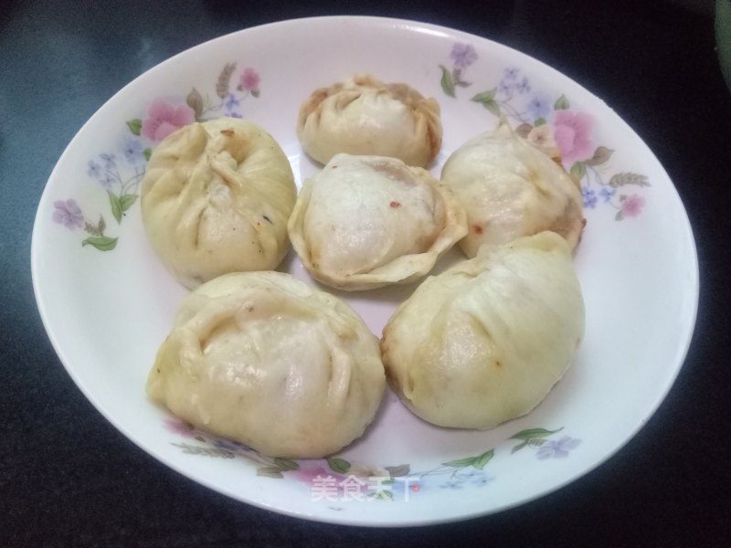 Steamed Dumplings with Pork and Cabbage Stuffing recipe