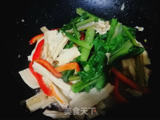 Stir-fried Yuba with Lettuce and Vegetables recipe