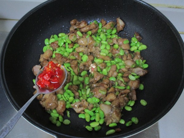 Stir-fried Edamame with Chicken recipe