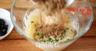 Xianxiang Quick Hand | Pork Floss Waffle Bowl recipe