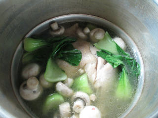 Vegetable Mushroom Chicken Drumstick Soup recipe