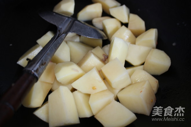 Stewed Beef Brisket with Potatoes recipe