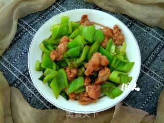 Stir-fried Chicken with Hot Peppers recipe
