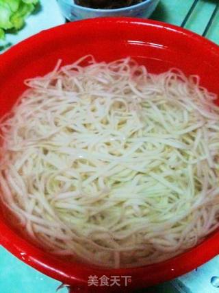 Beef Tendon Noodle Soup with Vegetables, Mushrooms and Mushrooms recipe