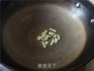 [next Meal] Fried Sausage with Snow Peas recipe