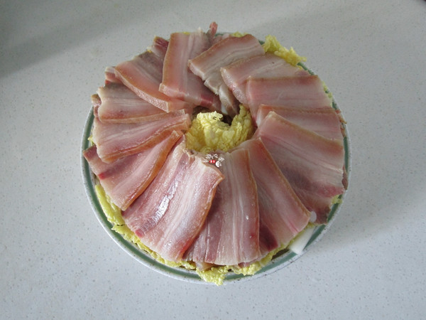 Baby Cabbage Steamed Bacon Slices recipe