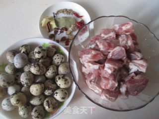 Grilled Pork Ribs with Fungus and Quail Eggs recipe