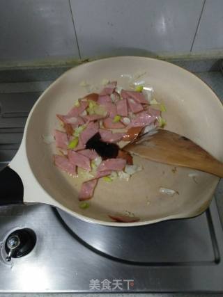 Stir-fried Ham Sausage with Zucchini recipe