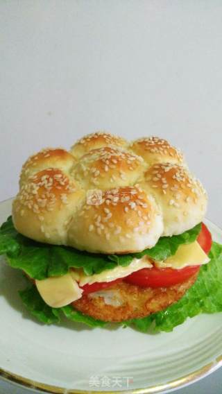 #新良首第节烤大赛# Huahaoyueyuanzhi—flower Bread Hamburger recipe