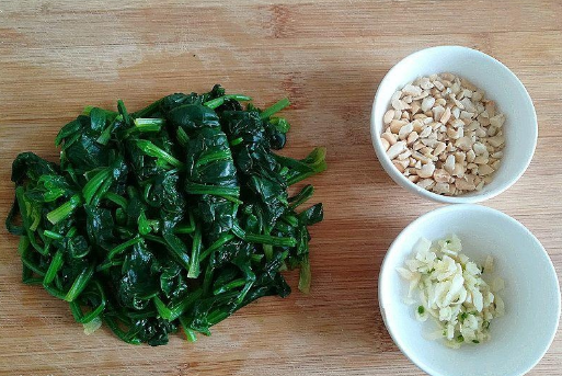 Nuts Spinach recipe