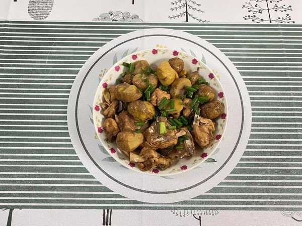 #冬至大如年# Chinese Chestnut Stewed Chicken recipe