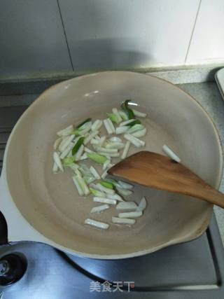 Stir-fried Green Peppers with Organic Cauliflower recipe