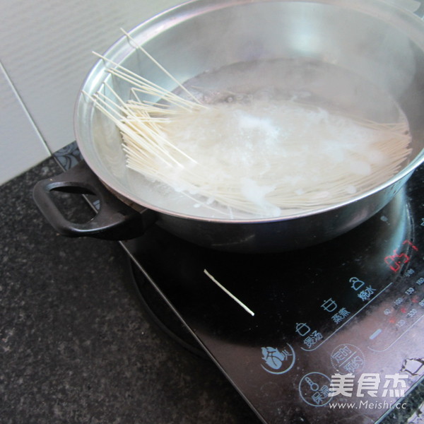 Noodles with Capers and Shrimp recipe