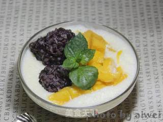 Mango White Snow Black Glutinous Rice Sweet and Sweet recipe