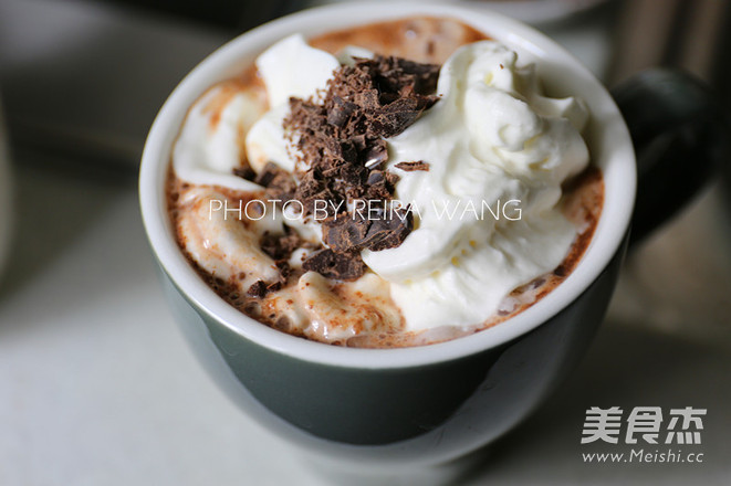 Winter Hot Drink Snow Top Hot Chocolate recipe