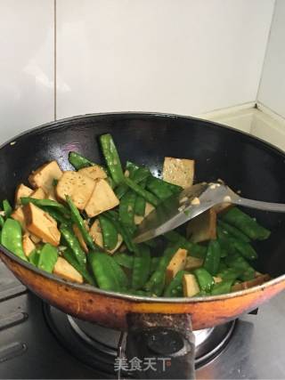 Dried Tofu Snow Peas recipe