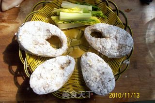 "fried Crispy Shell Golden Fish" Also Known As (fried Crispy Shell Herring Section) recipe