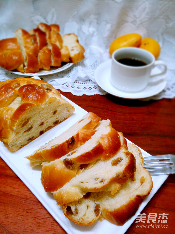 Yogurt Raisin Braid Bread recipe