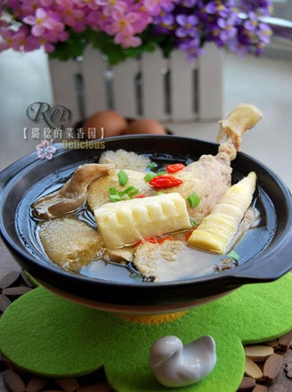 Spring Bamboo Shoots Duck Broth recipe