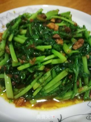 Stir-fried Chrysanthemum with Sauce recipe