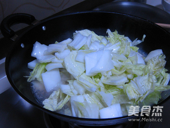 Pen Tube Fish Stewed with Cabbage Tofu recipe