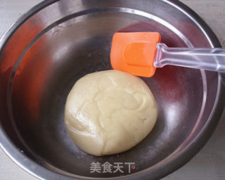 Cantonese-style Jujube Paste and Bean Paste Mooncakes recipe