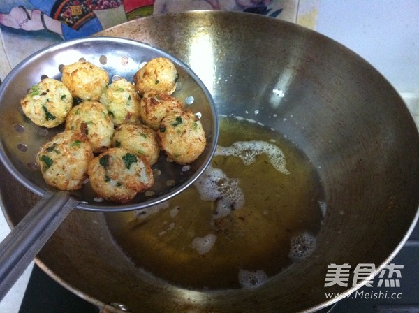 Fried White Carrot Meatballs recipe