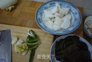 Seaweed Pork Ribs Soup recipe