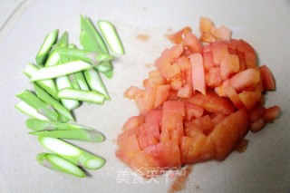 Fried Dumpling Skin and Vegetable Noodles recipe