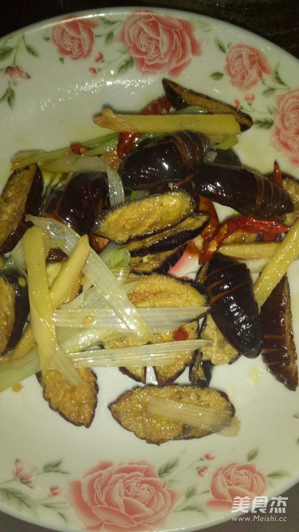 Dry Stir-fried Silkworm Pupa recipe