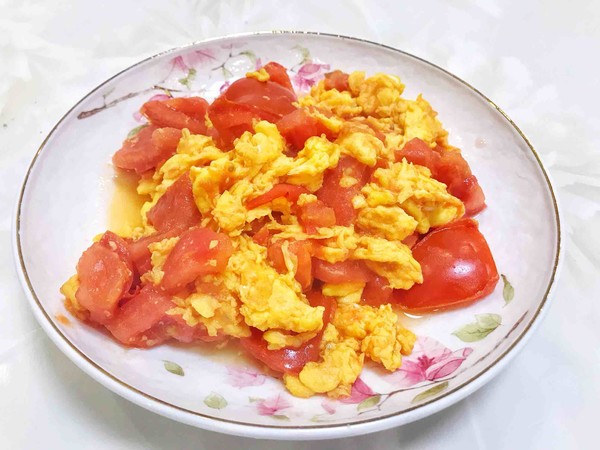 Tomato Scrambled Eggs recipe