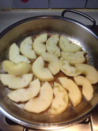 Baked Apples in Red Wine recipe