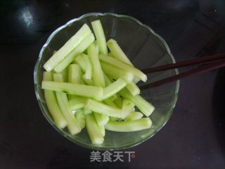 Melon Strips Mixed with Egg Yolk recipe