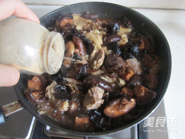 【supor】mushroom Roasted Hoof Vs Hoof Radish Soup recipe