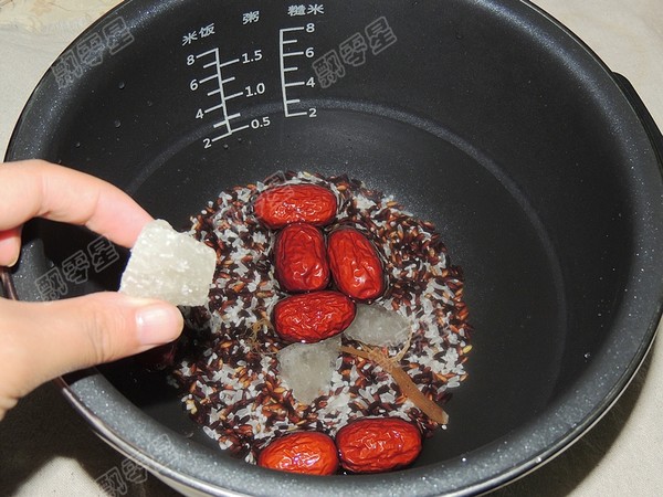 Codonopsis, Red Dates and Purple Rice Porridge recipe